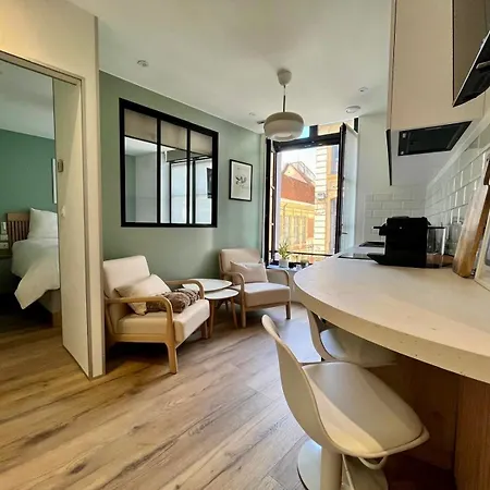 Lillehosts 1, Vieux Lille, Ac, Newly Renovated Modern Apartment, Perfectly Located *