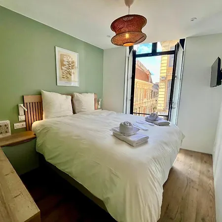 Lillehosts 1, Vieux Lille, Newly Renovated, Modern & Stylish Apartment, Perfectly Located *